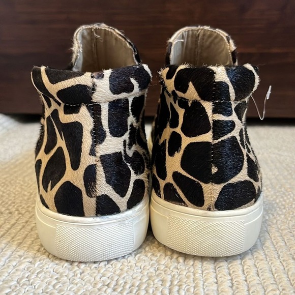 Coconuts by Matisse Women's Harlan Leather Cowhair Animal Print Sneakers 8.5 New - Picture 6 of 10
